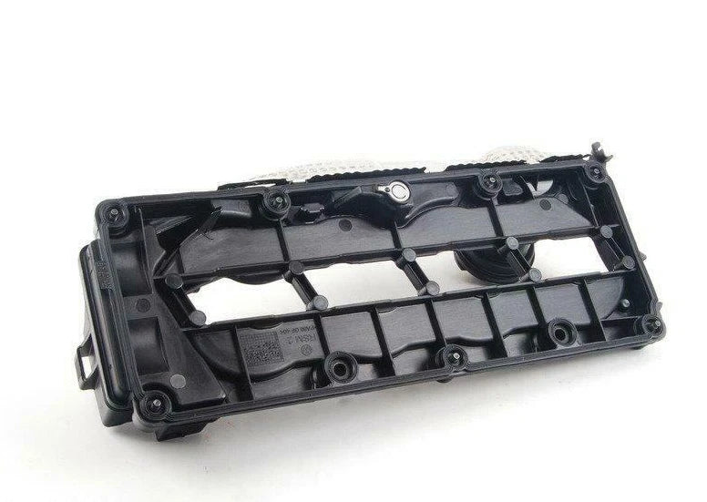 NEW VOLKSWAGEN BEETLE A5 CYLINDER HEAD COVER 03L103469 ORIGINAL