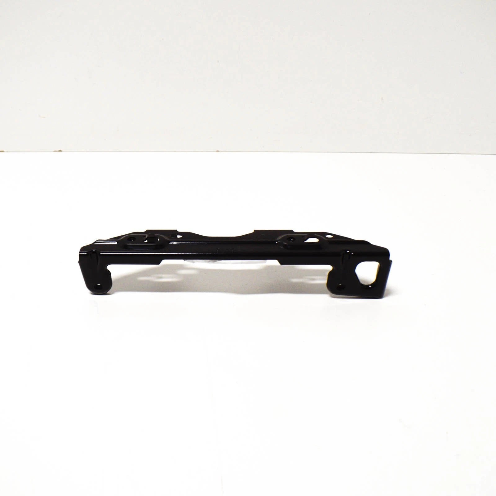 NEW BMW 1 F20 FRONT RADIATOR UPPER LEFT BRACKET 51647266167 7266167 2014