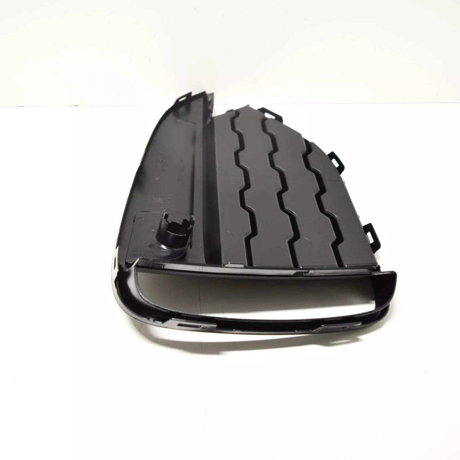 NEW BMW X6 F16 FRONT M BUMPER LEFT GRILLE 51118069333 2016