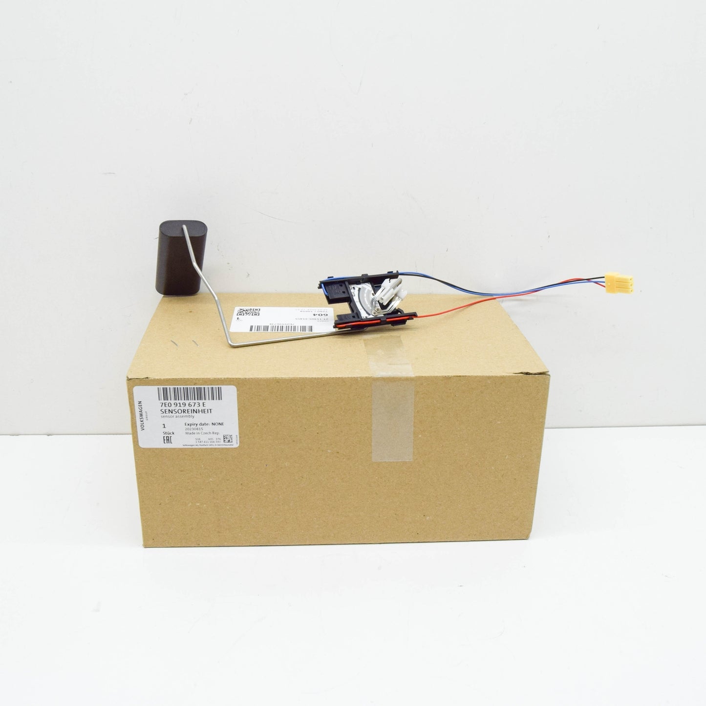 NEW VOLKSWAGEN TRANSPORTER T6 FUEL GAUGE SENDER 7E0919673E ORIGINAL