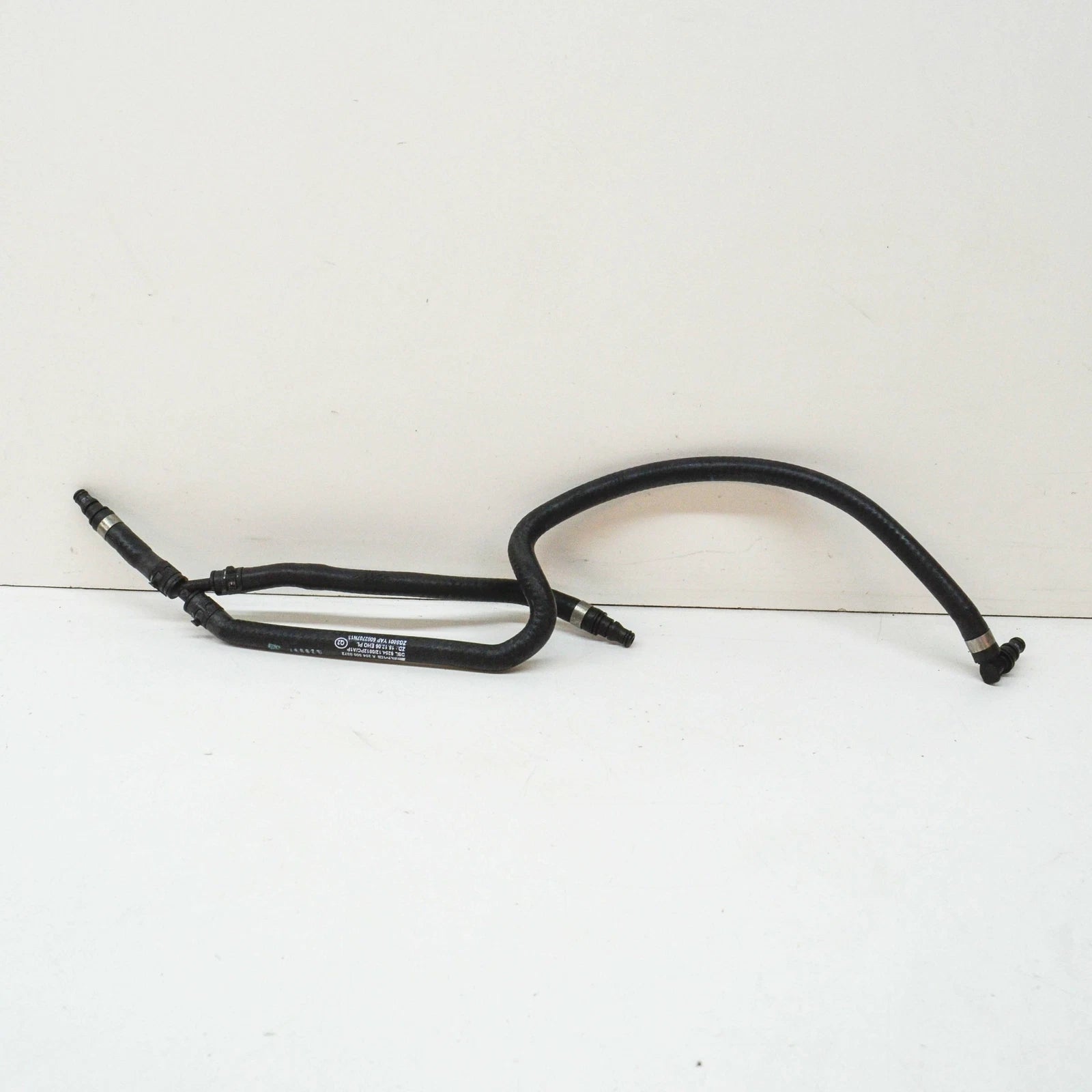 NEW MERCEDES-BENZ C W204 AMG VENTILATION PIPE A2045000372 ORIGINAL