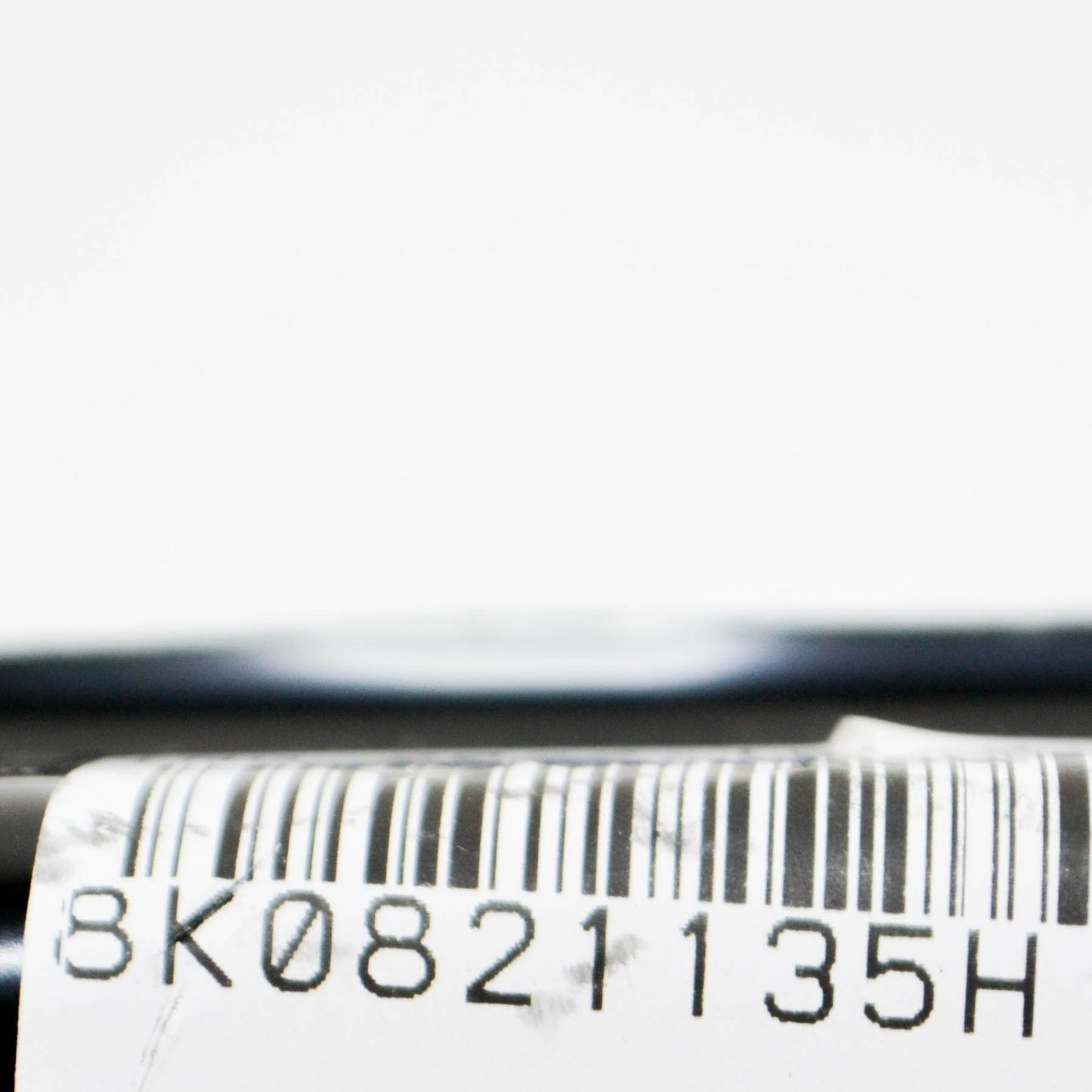 NEW AUDI A4 B8 FRONT LEFT FENDER LOWER BRACE 8K0821135H ORIGINAL