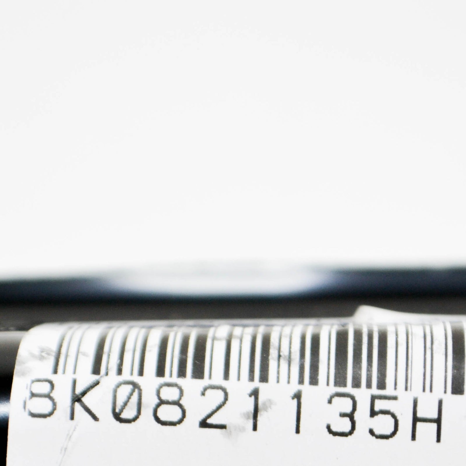 NEW AUDI A4 B8 FRONT LEFT FENDER LOWER BRACE 8K0821135H ORIGINAL