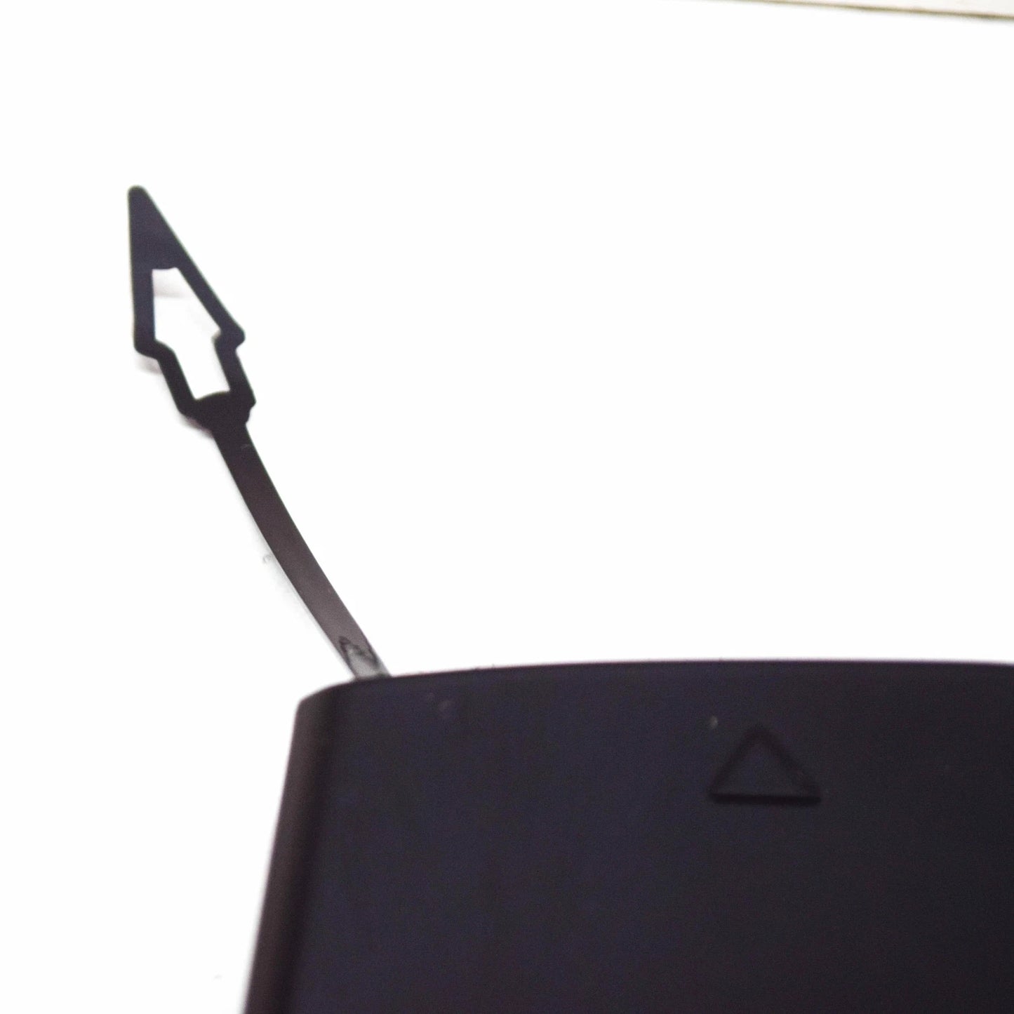 NEW BMW X6 G06 M FRONT BUMPER TOW HOOK EYE COVER 51118069949