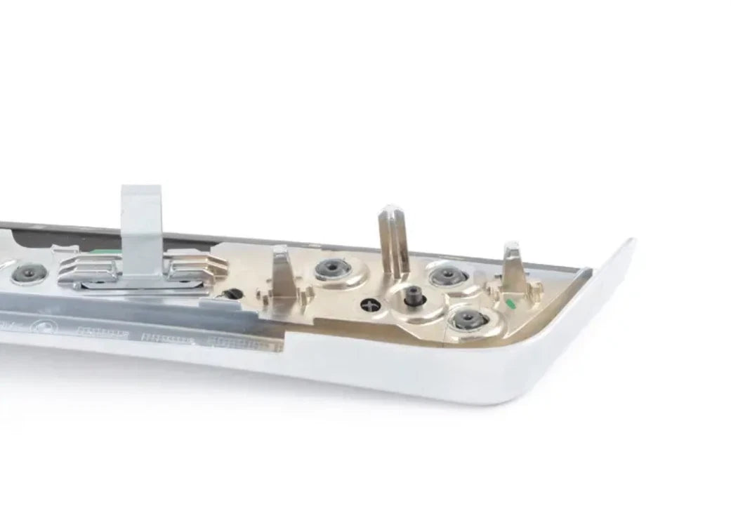 NEW BMW 5 F10 FRONT RIGHT DOOR PANEL TRIM 51417225548 7225548 ORIGINAL