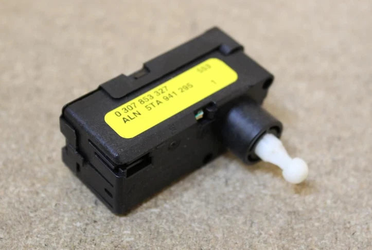 NEW VW TOURAN 5T HEADLIGHT RANGE CONTROL MOTOR 5TA941295 ORIGINAL