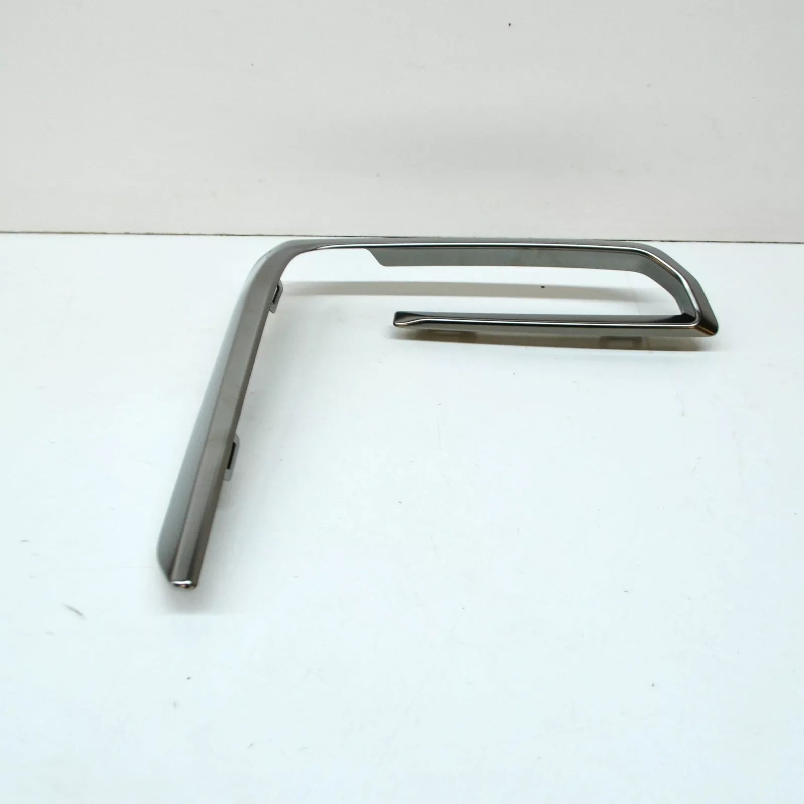 NEW BMW X5 G05 FRONT M BUMPER LEFT SIDE GRILLE TRIM 51118092669 GENUINE