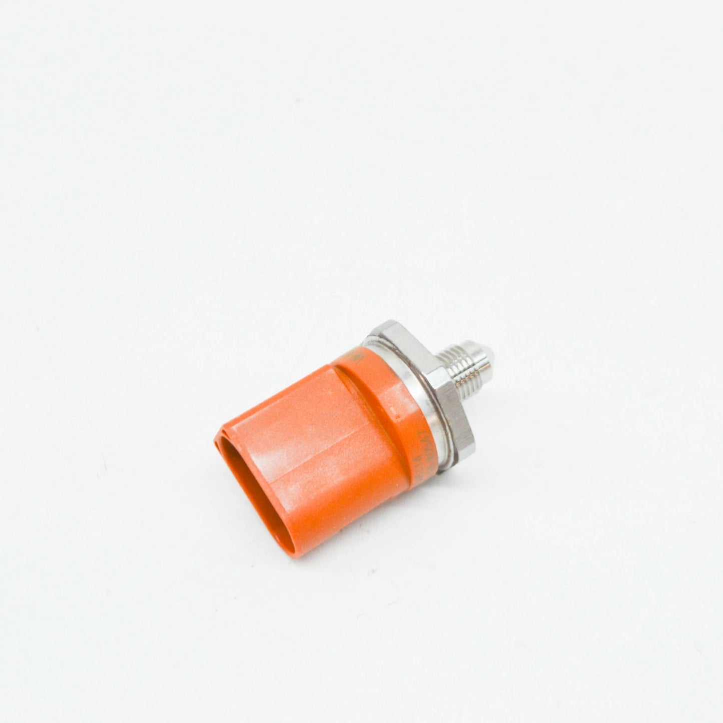 NEW AUDI RSQ3 8U FUEL PRESSURE SENSOR 06J906054B