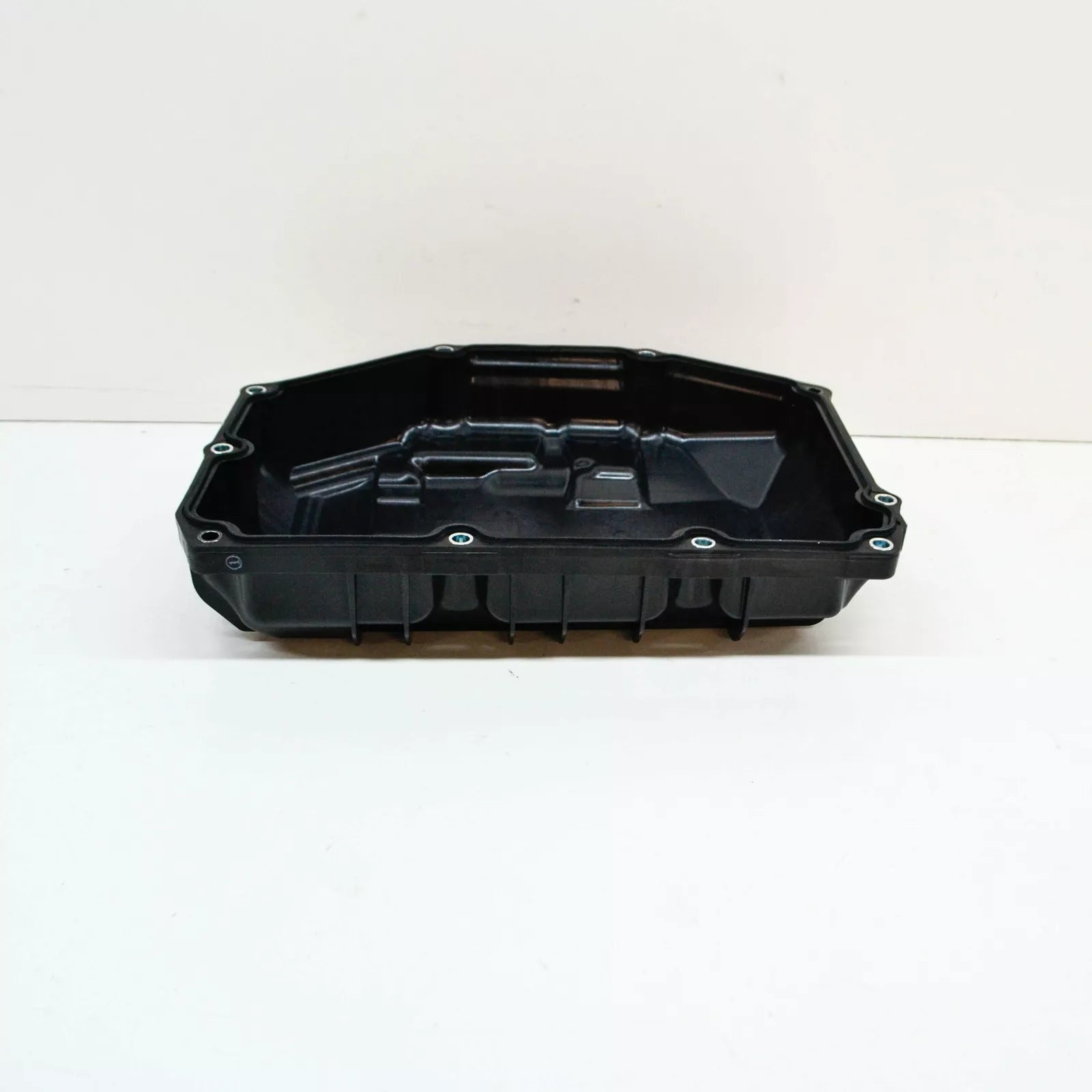 NEW BMW 1 F40 GEARBOX OIL PAN 24118699901 ORIGINAL