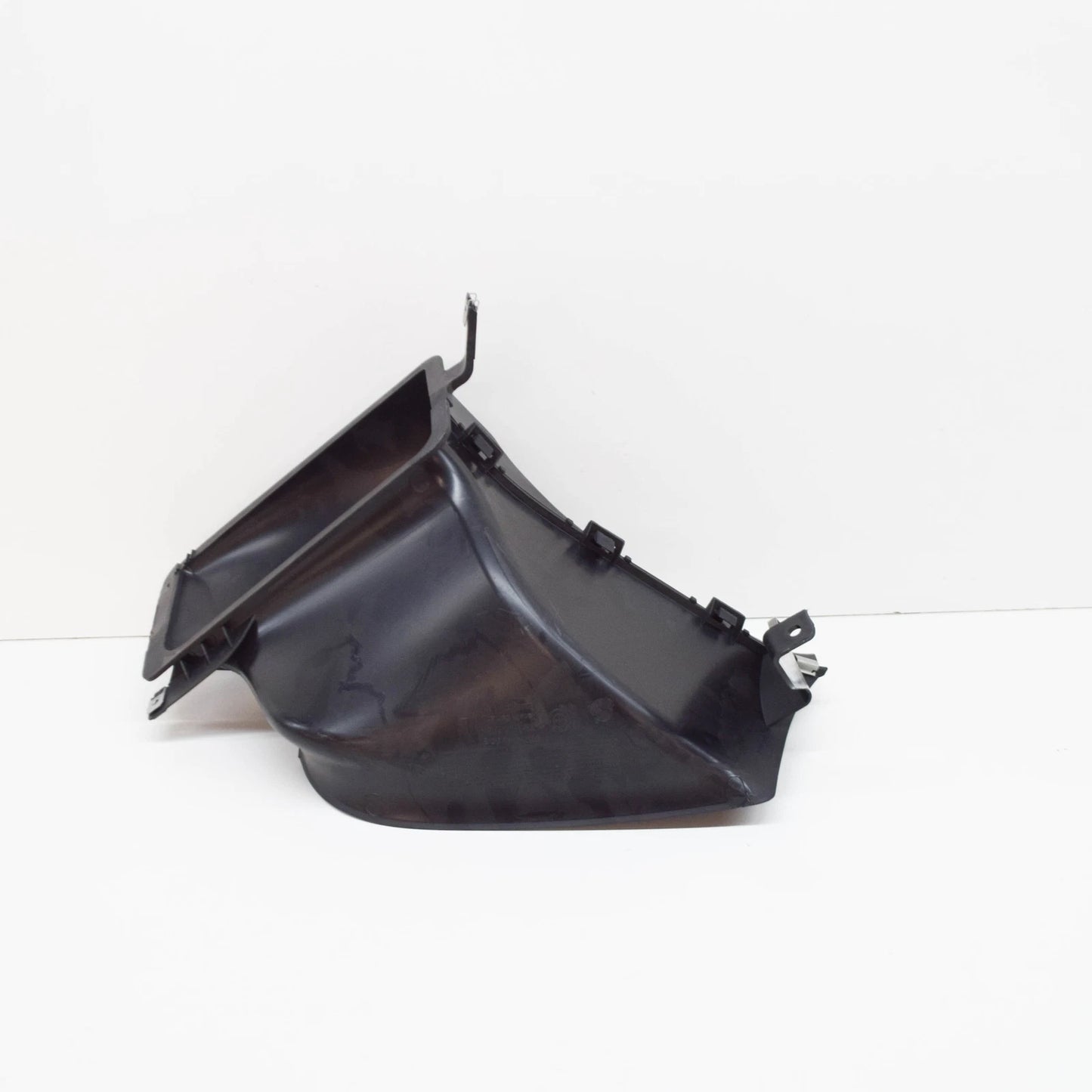 NEW BMW 1 M COUPE E82 ENGINE OIL COOLER FRONT LEFT AIR DUCT 51748051605 ORIGINAL