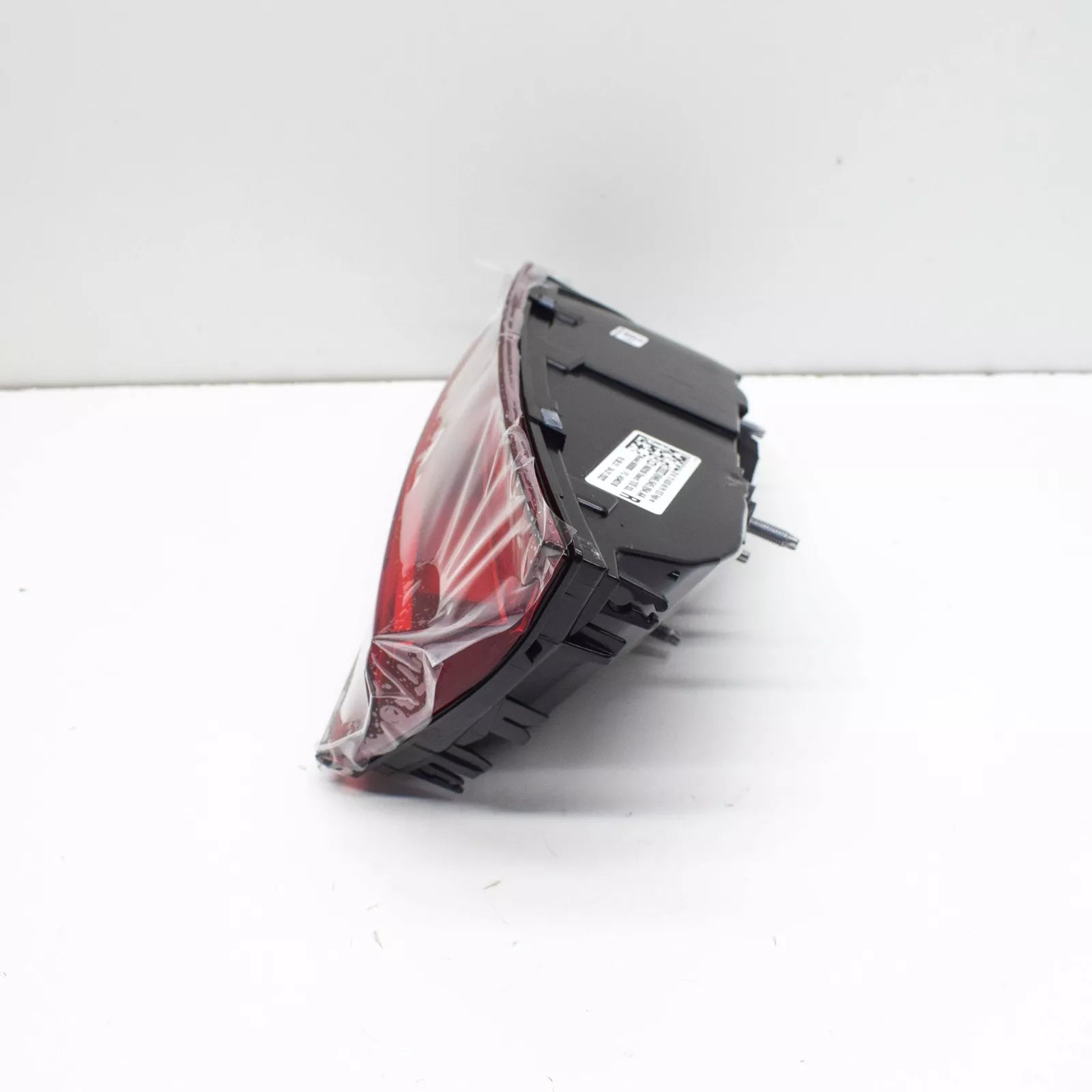 NEW AUDI A5 8W6 REAR RIGHT INNER LED TAILLIGHT 8W6945094AA ORIGINAL