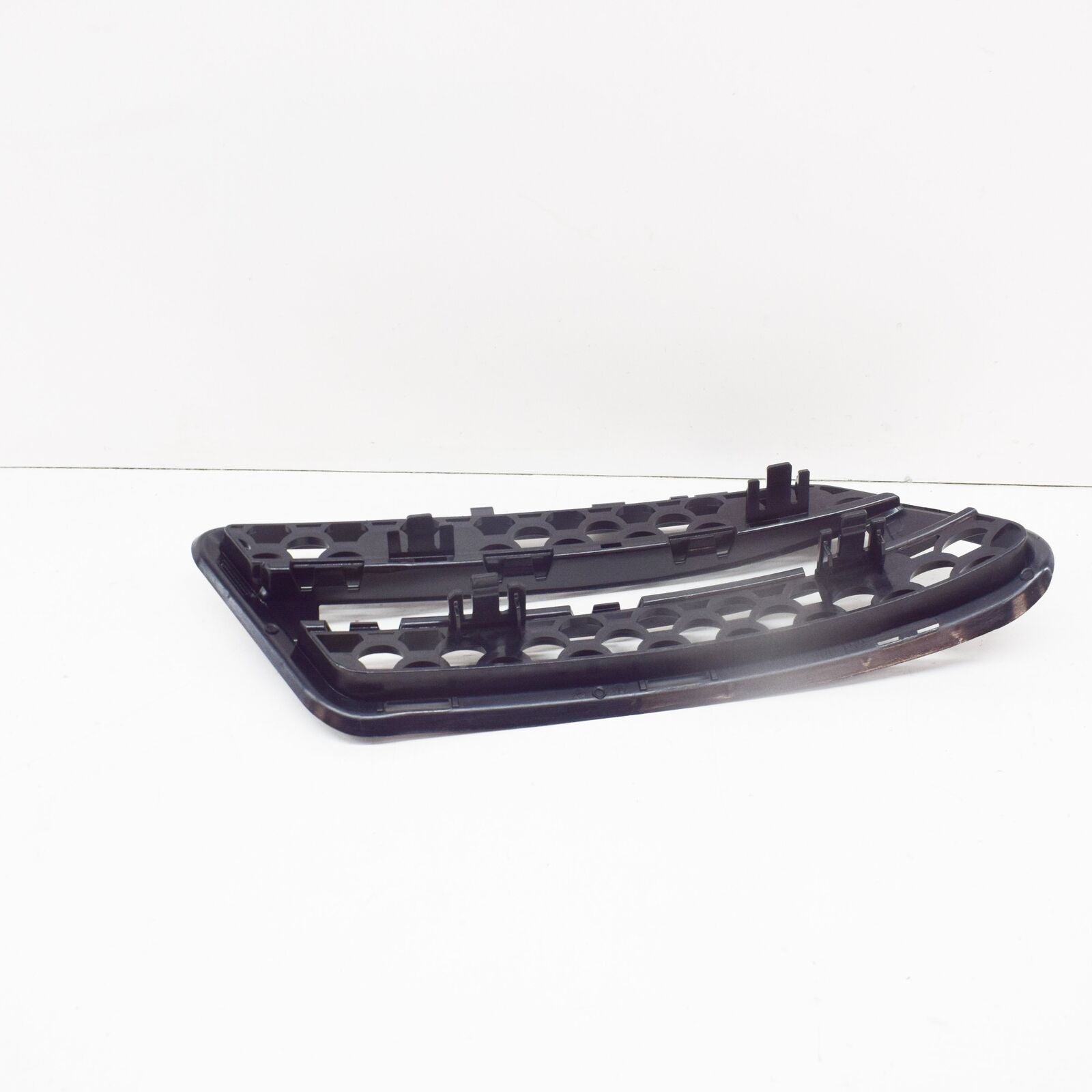 NEW MERCEDES-BENZ E-CLASS W212 FRONT BUMPER RIGHT GRILLE A2128851853 ORIGINAL