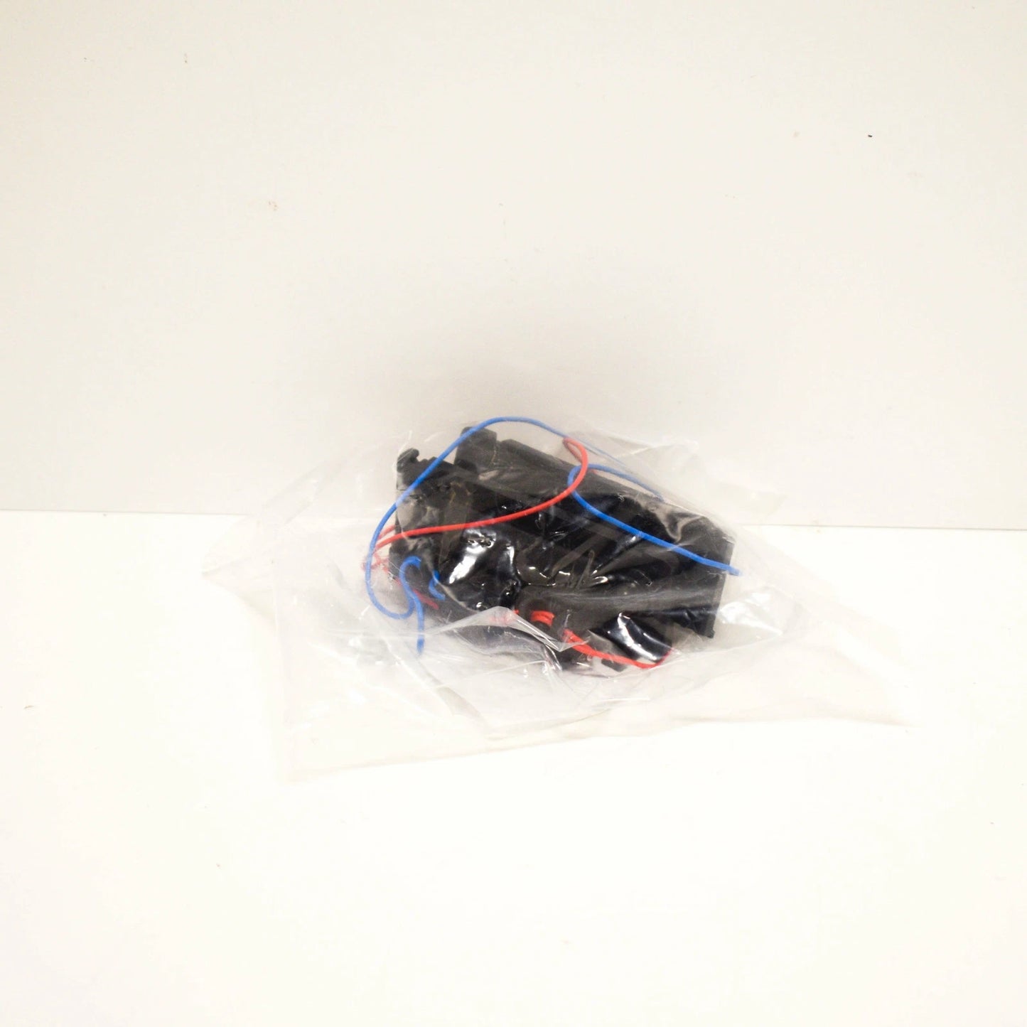 NEW VOLKSWAGEN CADDY 2K HOUSING FOR LICENCE PLATE LIGHT 2K5827740B