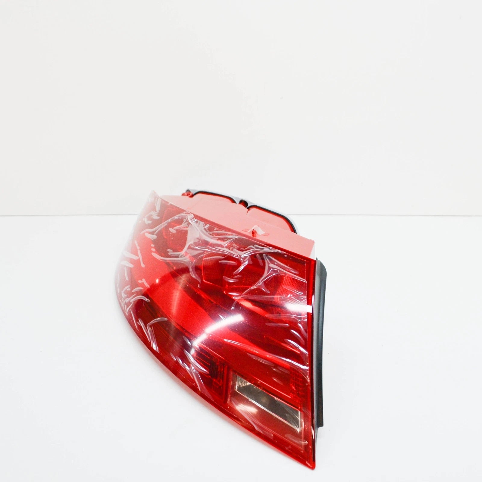 NEW AUDI TT ROADSTER 8J REAR LEFT TAILLIGHT 8J0945095M ORIGINAL