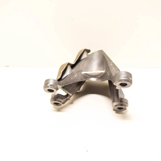 NEW BMW 5 G30 RIGHT SIDE ENGINE BRACKET 22116861564 6861564 ORIGINAL