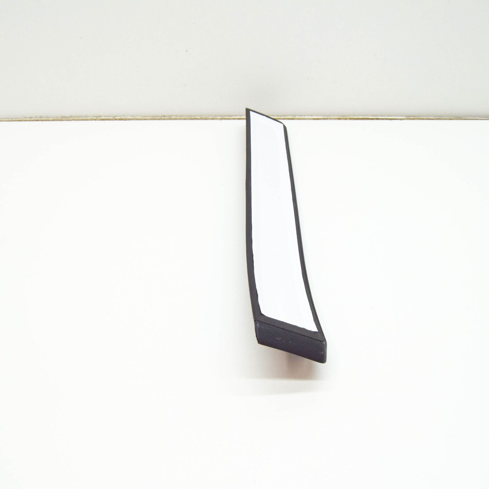 NEW MERCEDES-BENZ E W211 REAR RIGHT RAIL SILL TRIM A21168058359051 ORIGINAL