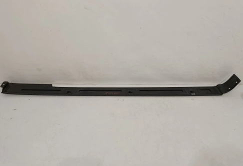 new mb vito w447 sliding door right rail cover strip a4476900370 original