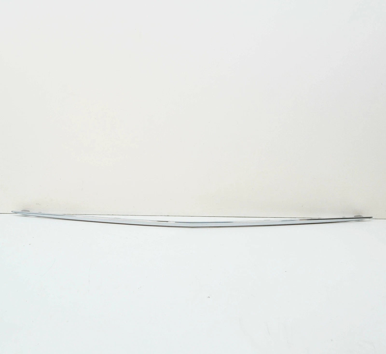 NEW MERCEDES-BENZ A W176 FRONT BUMPER CENTRAL BOTTOM TRIM A176885252164