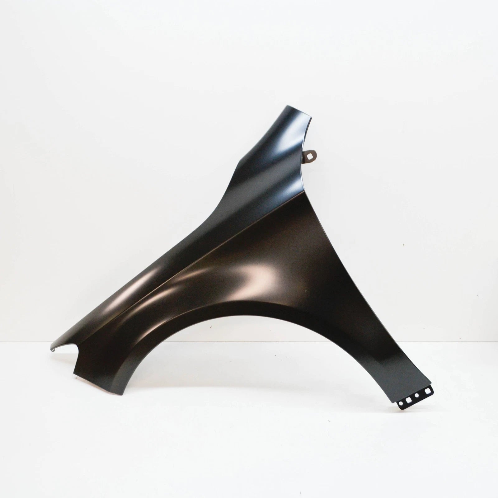 NEW MERCEDES-BENZ CLA COUPE C117 FRONT LEFT FENDER A1178810101