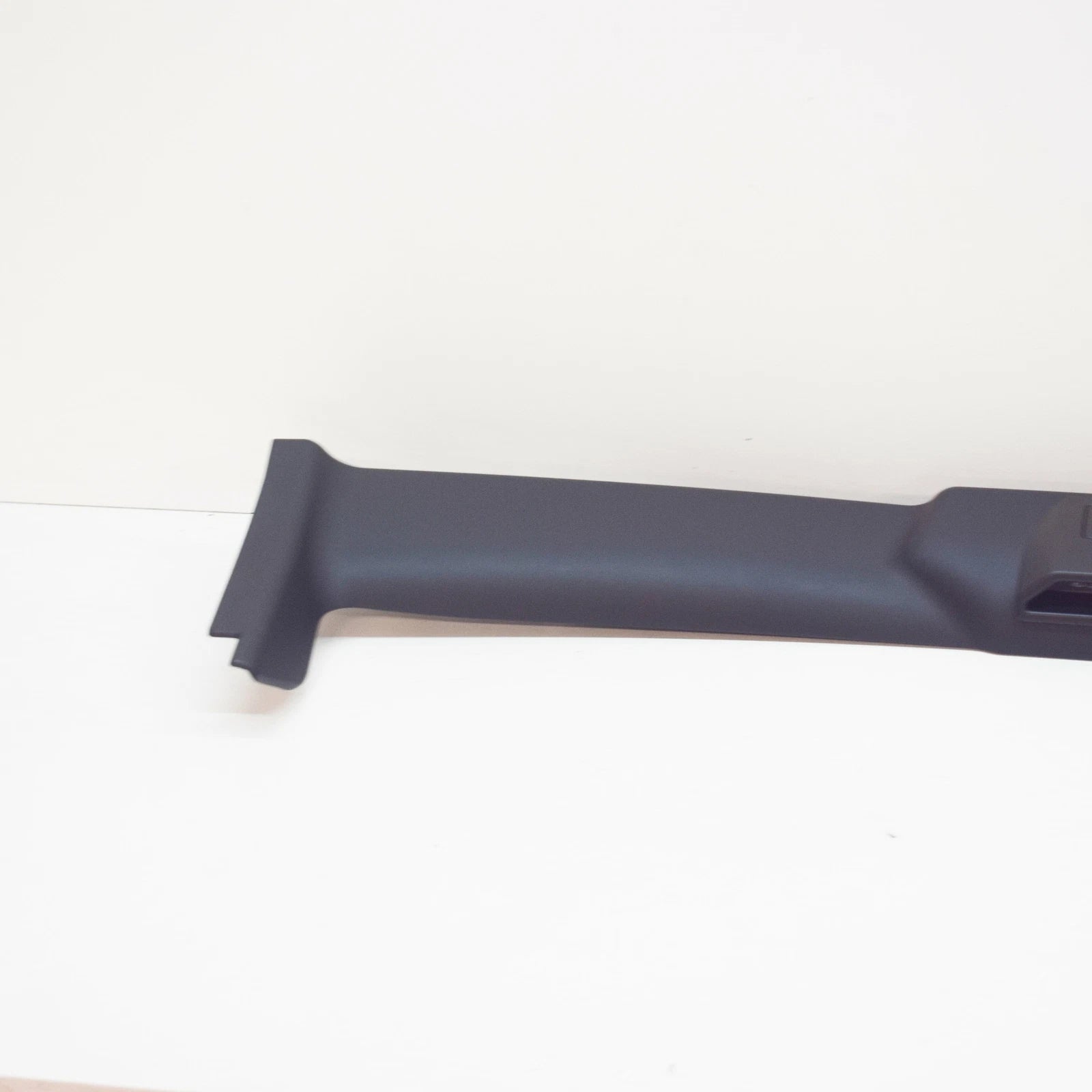 NEW BMW 3 COMPACT E36 CONVERTIBLE TOP LATCH COVER 54348206397 8206397 ORIGINAL