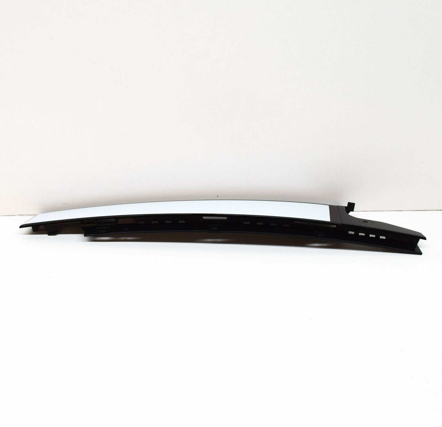 NEW AUDI A4 B8 EXTERIOR REAR RIGHT B PILLAR TRIM 8K0839902K5FQ ORIGINAL