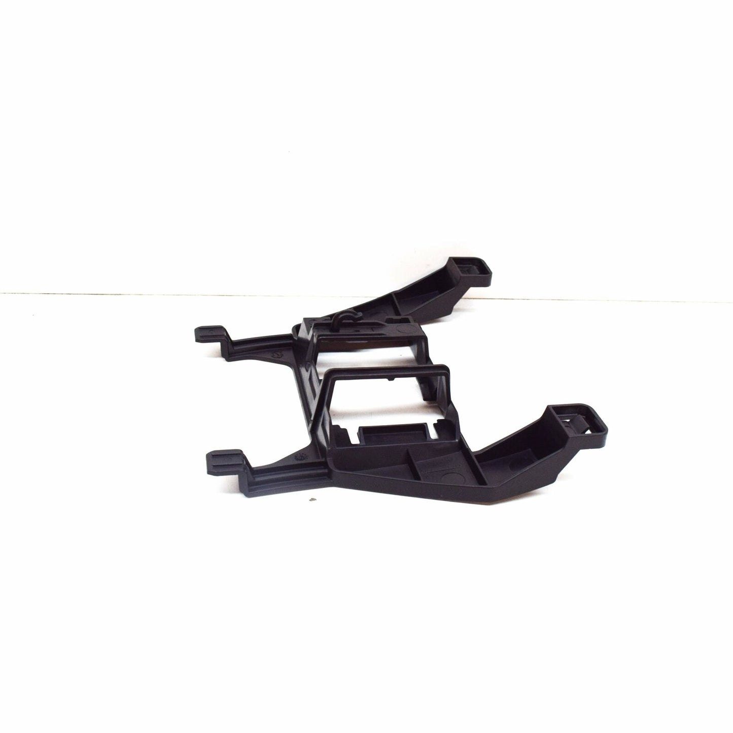 NEW MERCEDES-BENZ GLS X166 REAR BUMPER CENTRAL BRACKET A1668840300 ORIGINAL