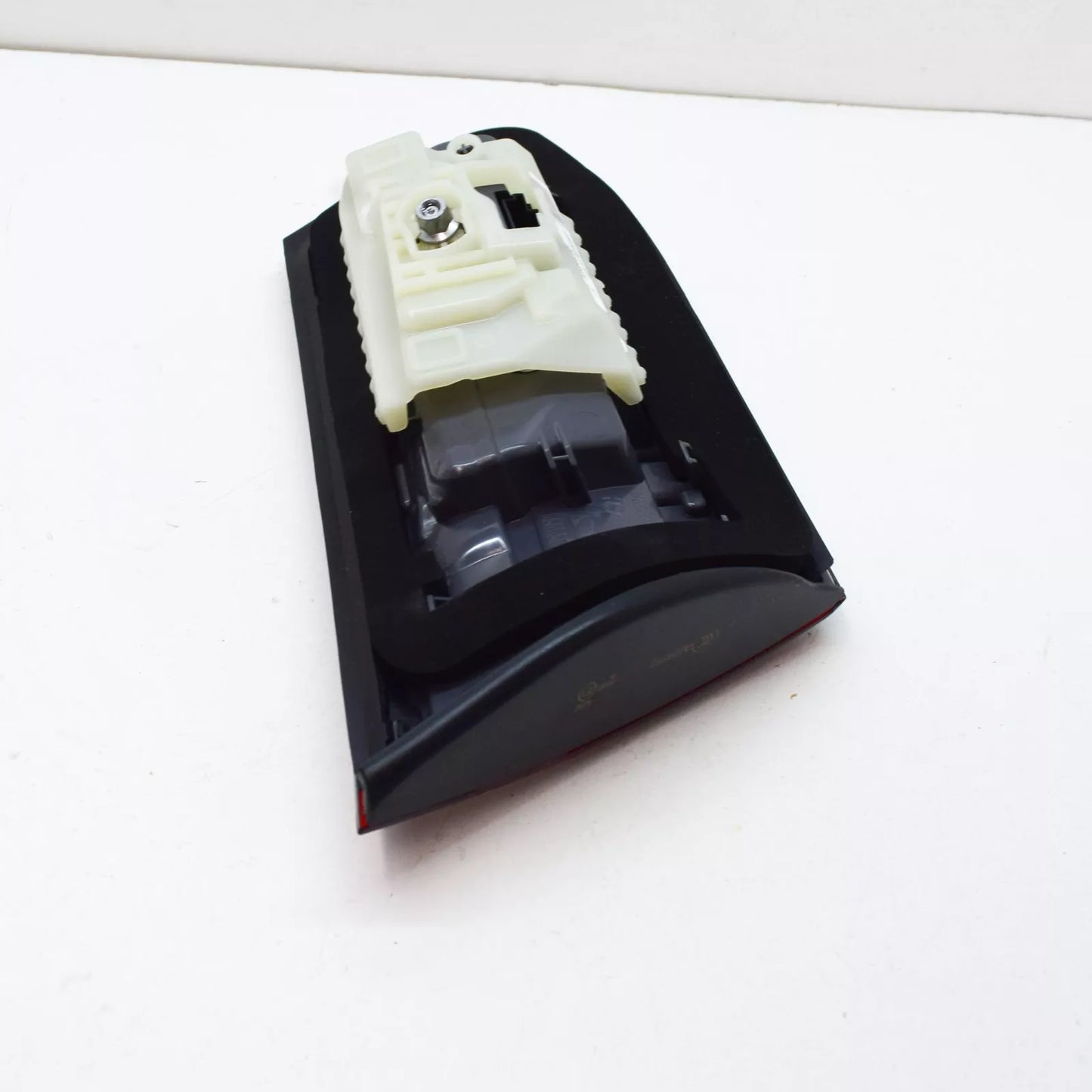 NEW MB E CABRIO A238 REAR RIGHT TAILGATE TAILLIGHT A2389061501 ORIGINAL