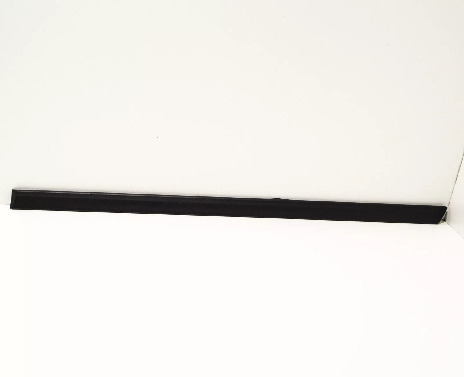 NEW BMW 5 E34 REAR LEFT DOOR MOULDING 51131934181 ORIGINAL