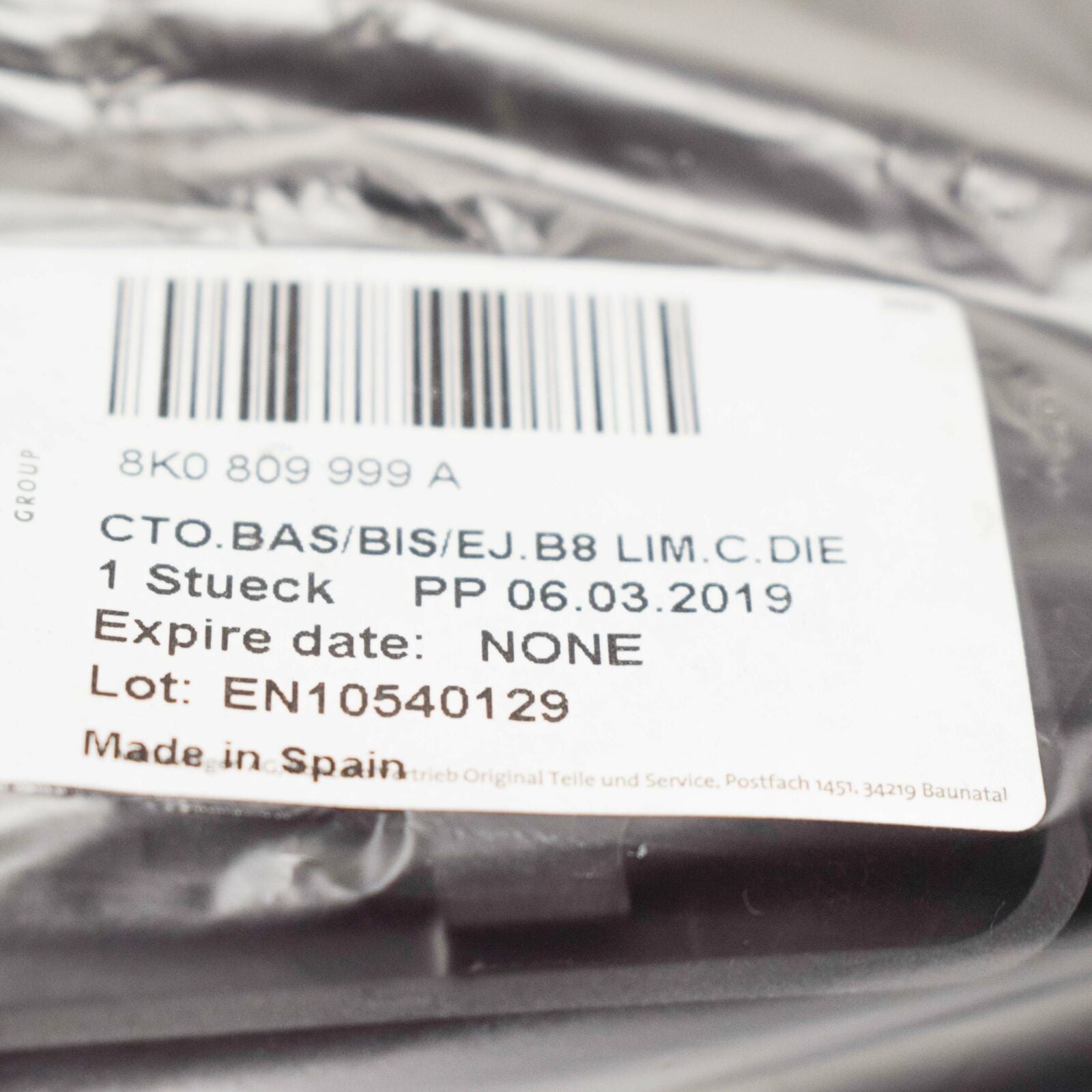 NEW AUDI A4 B8 FUEL FILLER CAP COVER 8K0809999A ORIGINAL