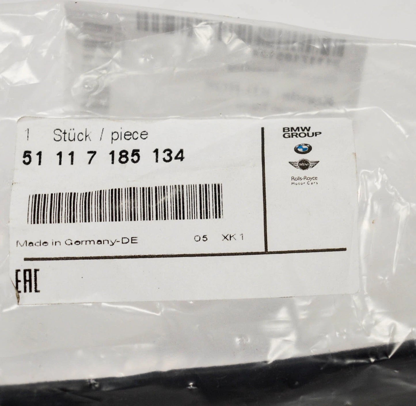 NEW BMW 1 E81 FRONT BUMPER RIGHT RUBBER STRIP PDC 51117185134 ORIGINAL