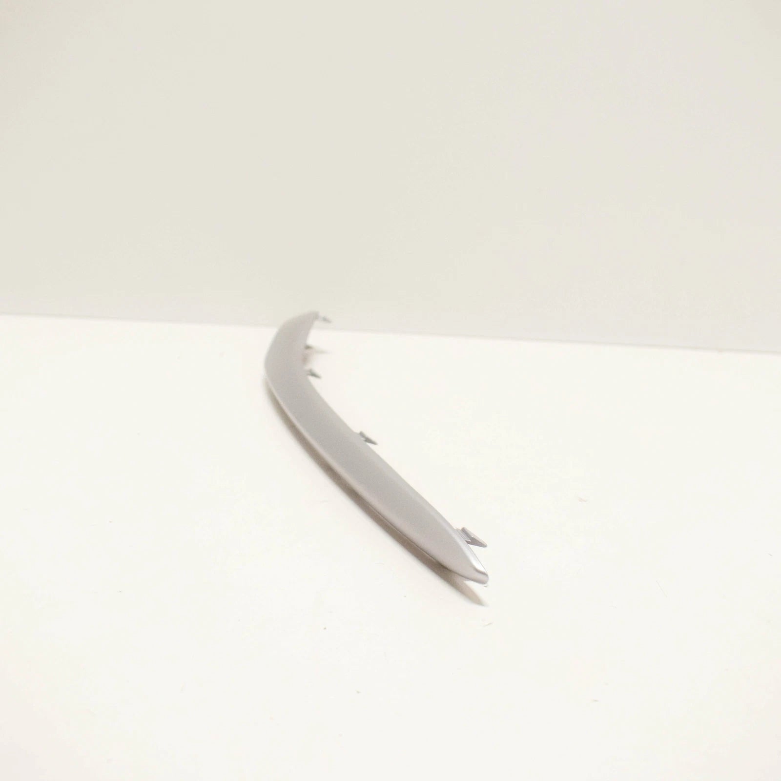 NEW MB GLC C253 AMG FRONT BUMPER LEFT MOULDING TRIM A2538853102 ORIGINAL