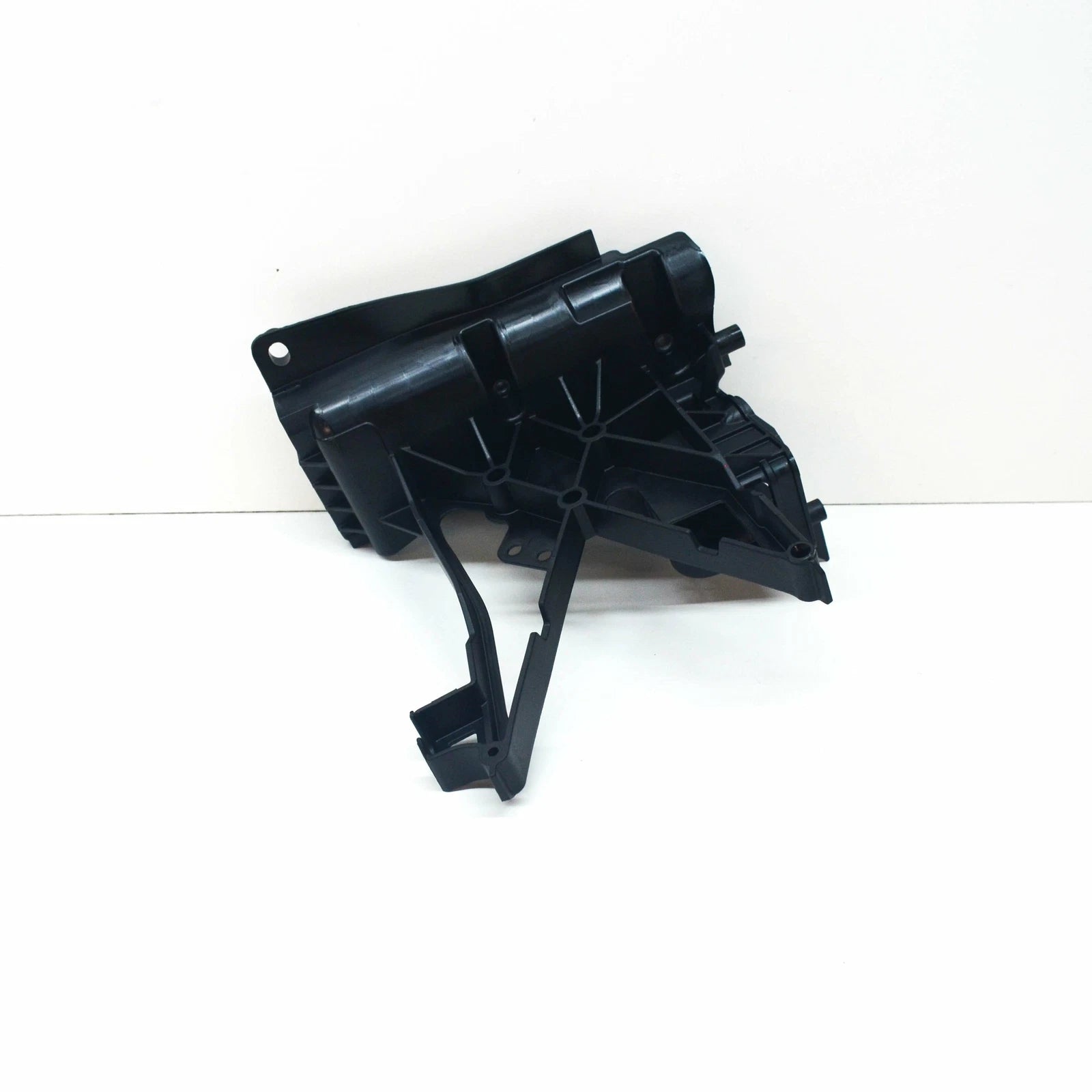 NEW MB E W213 FRONT RIGHT RADIATOR SLAM PANEL HOLDER A2136206500 ORIGINAL