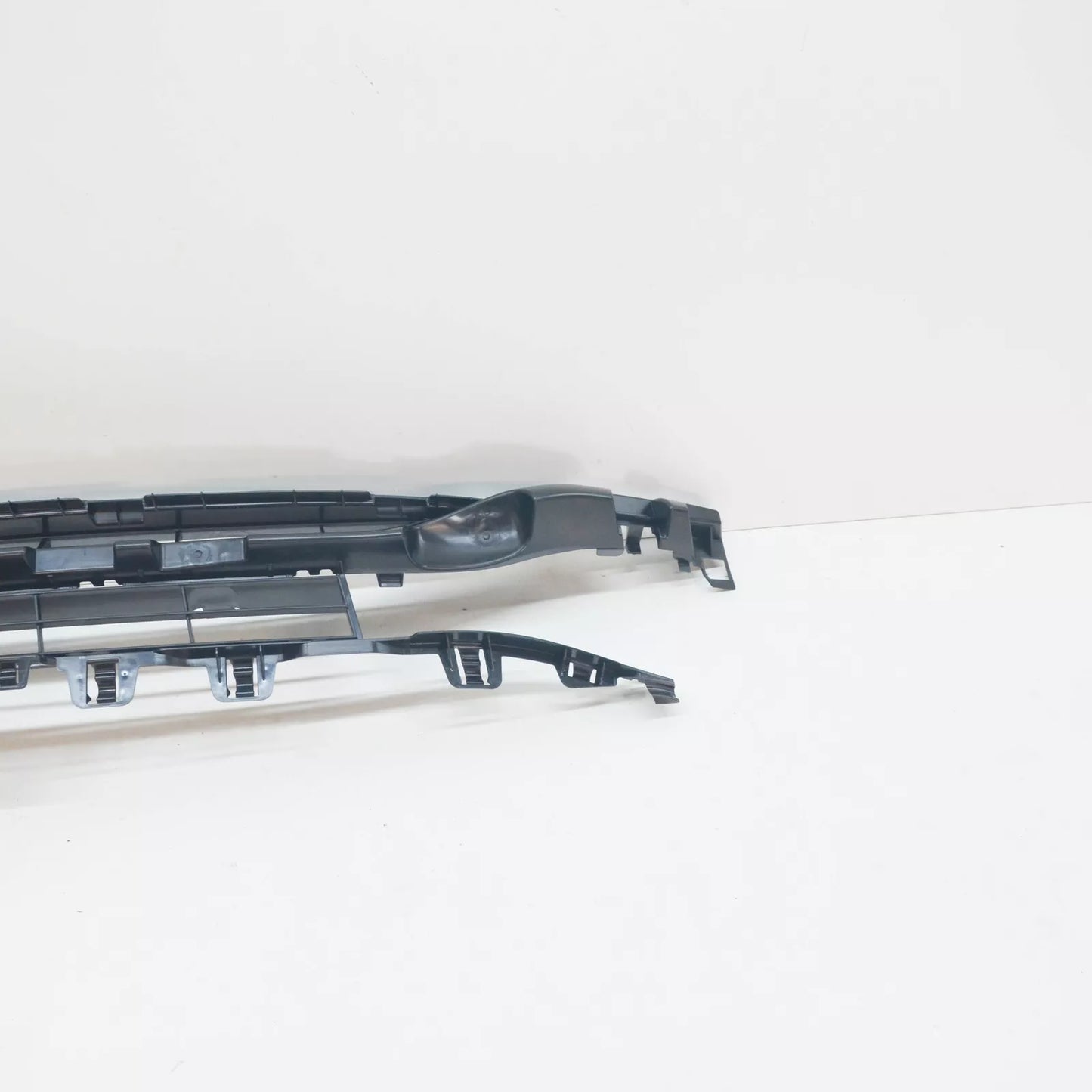 NEW BMW 4 F36 FRONT BUMPER CENTER AIR INLET TRIM 51117294657 7294657 2016