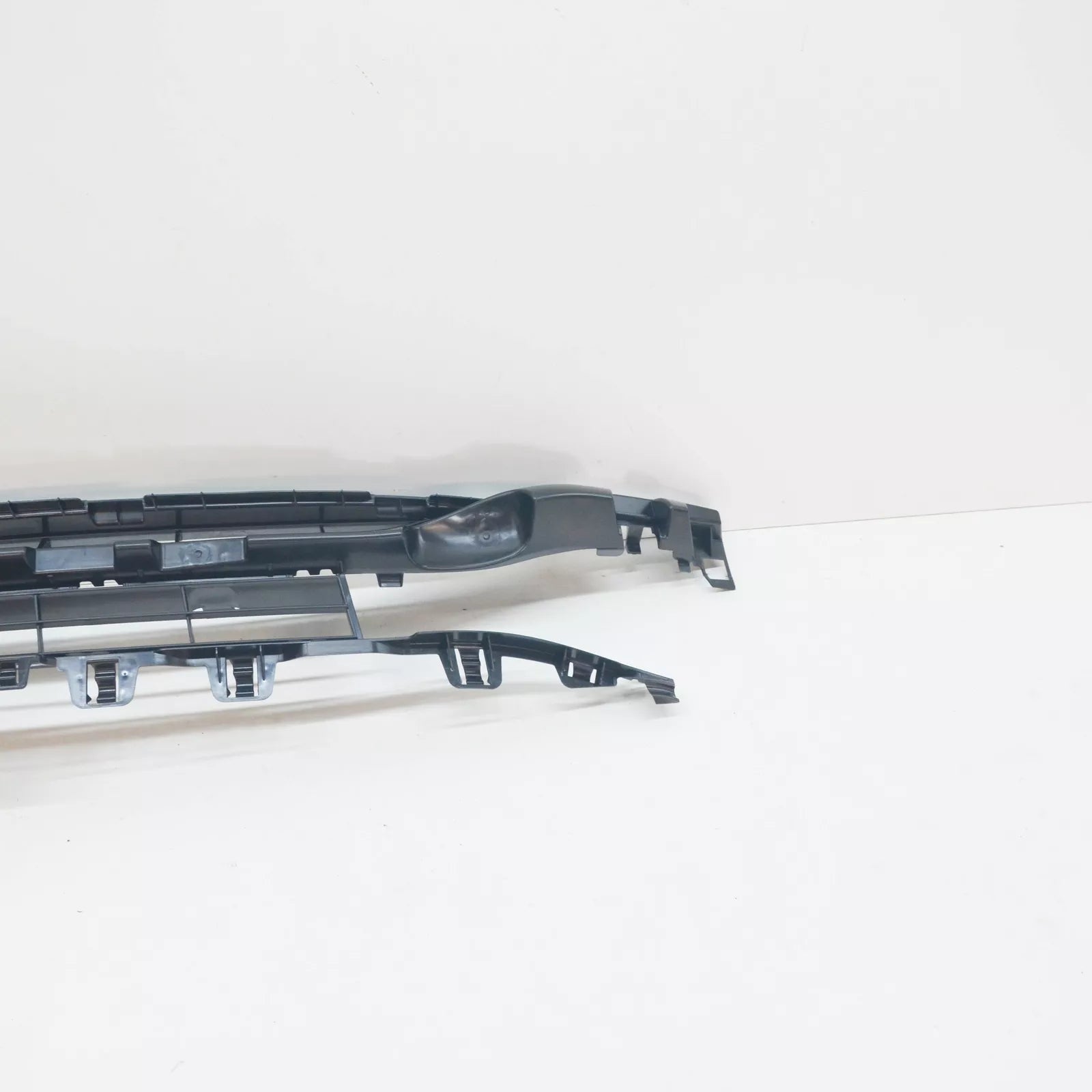 NEW BMW 4 F36 FRONT BUMPER CENTER AIR INLET TRIM 51117294657 7294657 2016