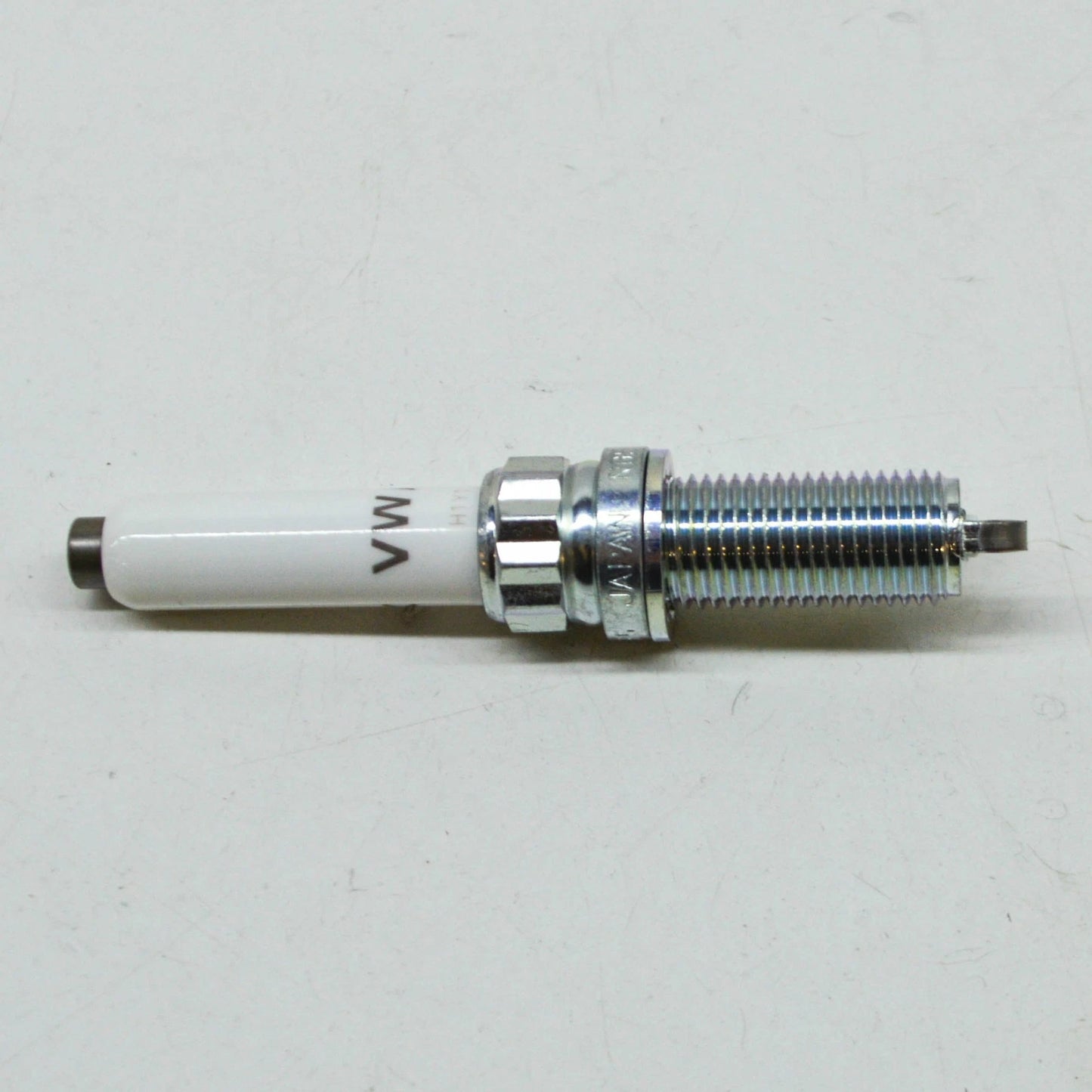 NEW AUDI A4 B9 SPARK PLUG 06M905606F