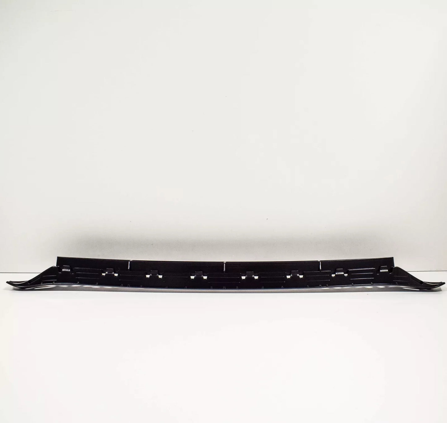 NEW AUDI A5 8T3 FRONT BUMPER LOWER CENTER GRILLE 8T0807647A01C