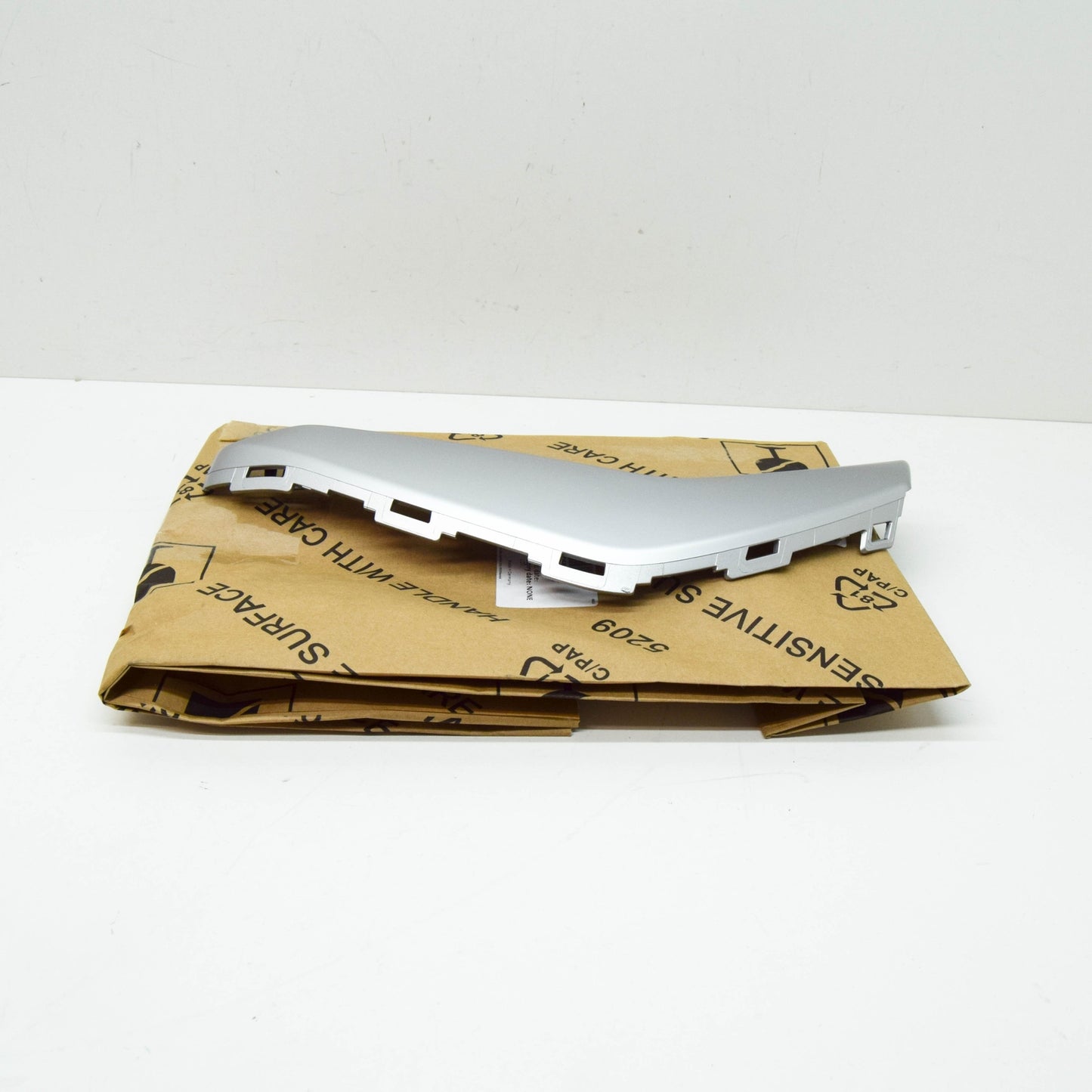 NEW AUDI Q4 E-TRON FRONT BUMPER RIGHT STRIP 89A807968TB2 ORIGINAL