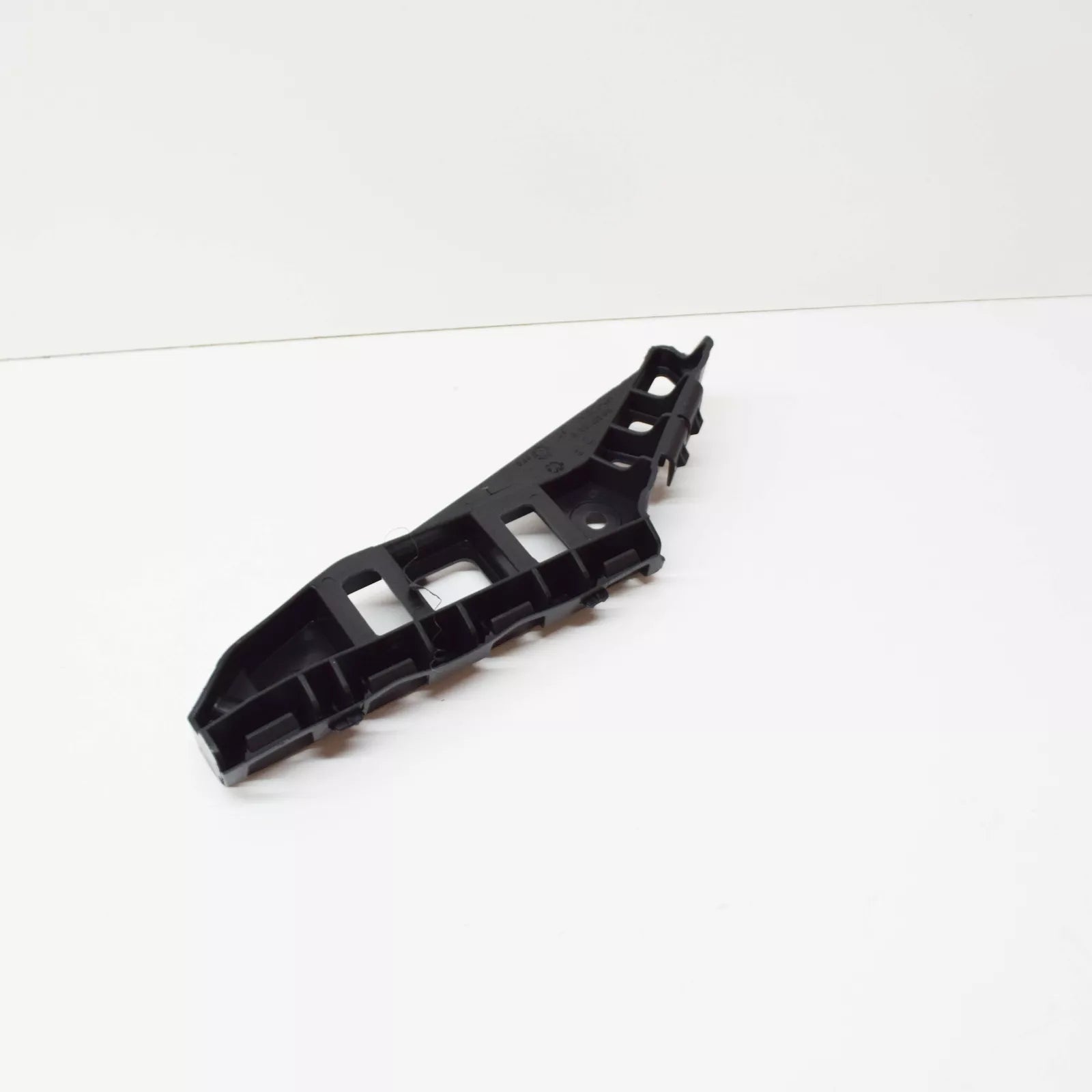 NEW VW SCIROCCO MK3 FRONT BUMPER LEFT SIDE GUIDE PROFILE 1K8807183B ORIGINAL