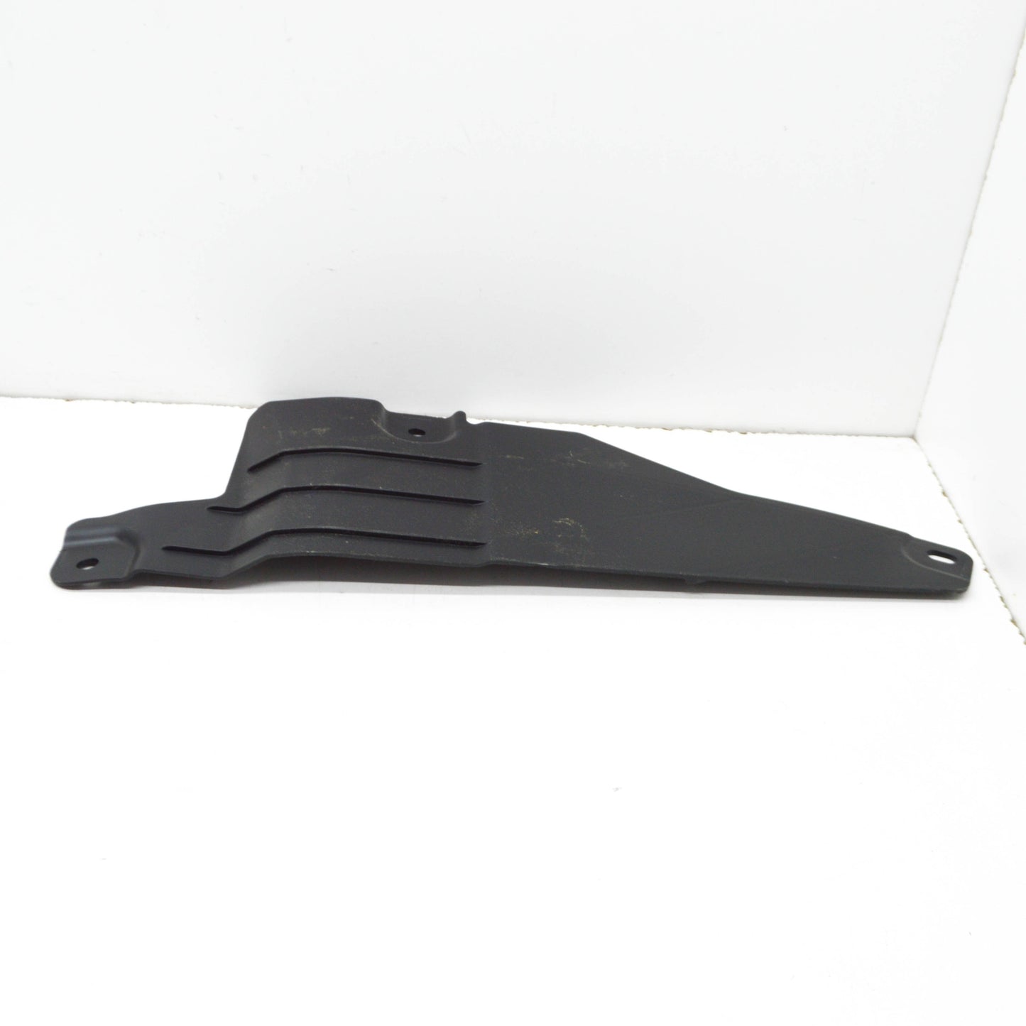new bmw i8 i12 rear left aero cover 51757387415 original