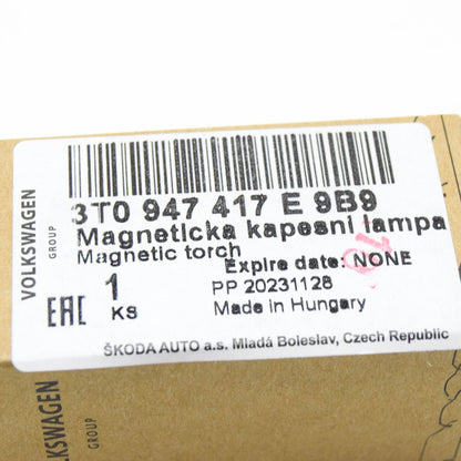 NEW SKODA SUPERB MK3 REAR MAGNETIC TORCH 3T0947417E9B9 ORIGINAL