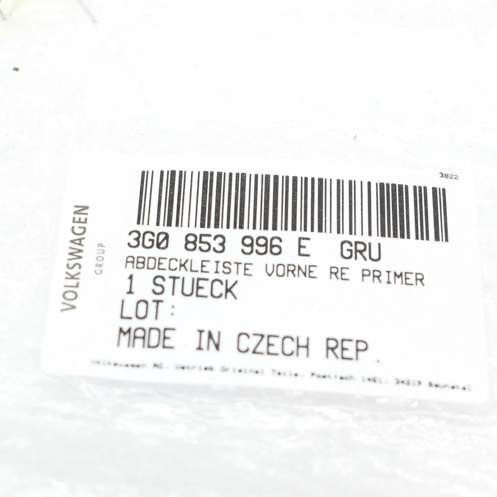 NEW VW PASSAT ALLTRACK B8 FRONT RIGHT DOOR LOWER SILL TRIM 3G0853996EGRU