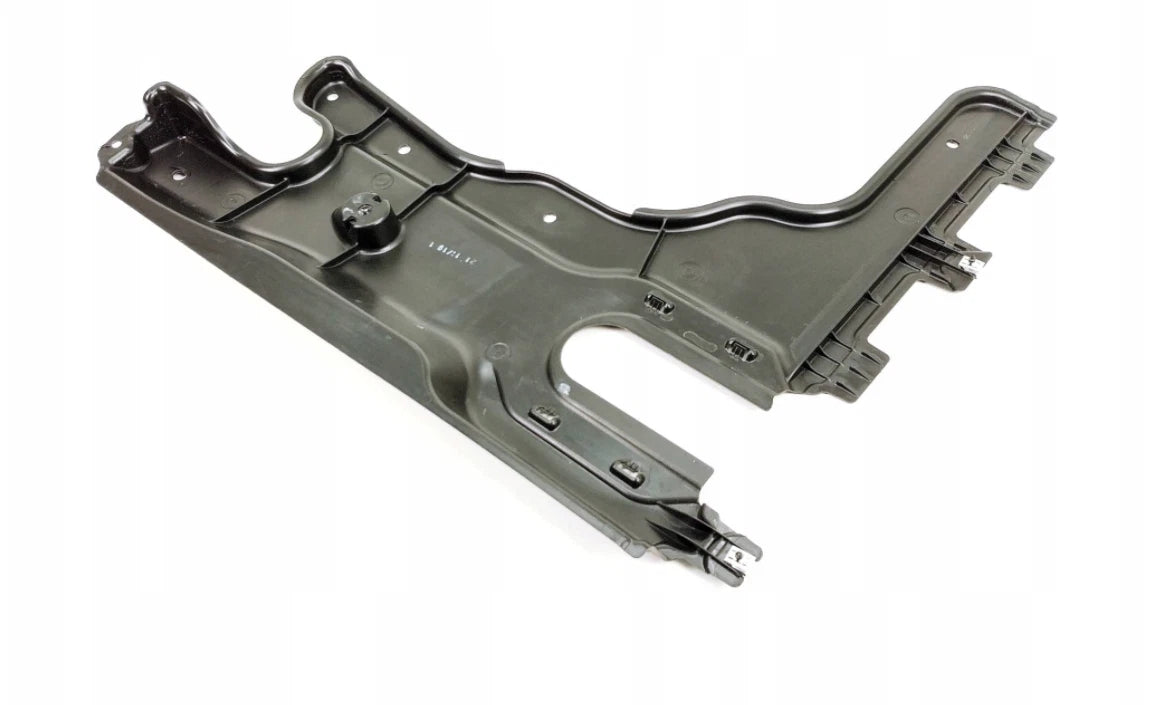 NEW VOLKSWAGEN TOURAN 5T REAR RIGHT UNDERBODY TRIM 5QA825102A ORIGINAL