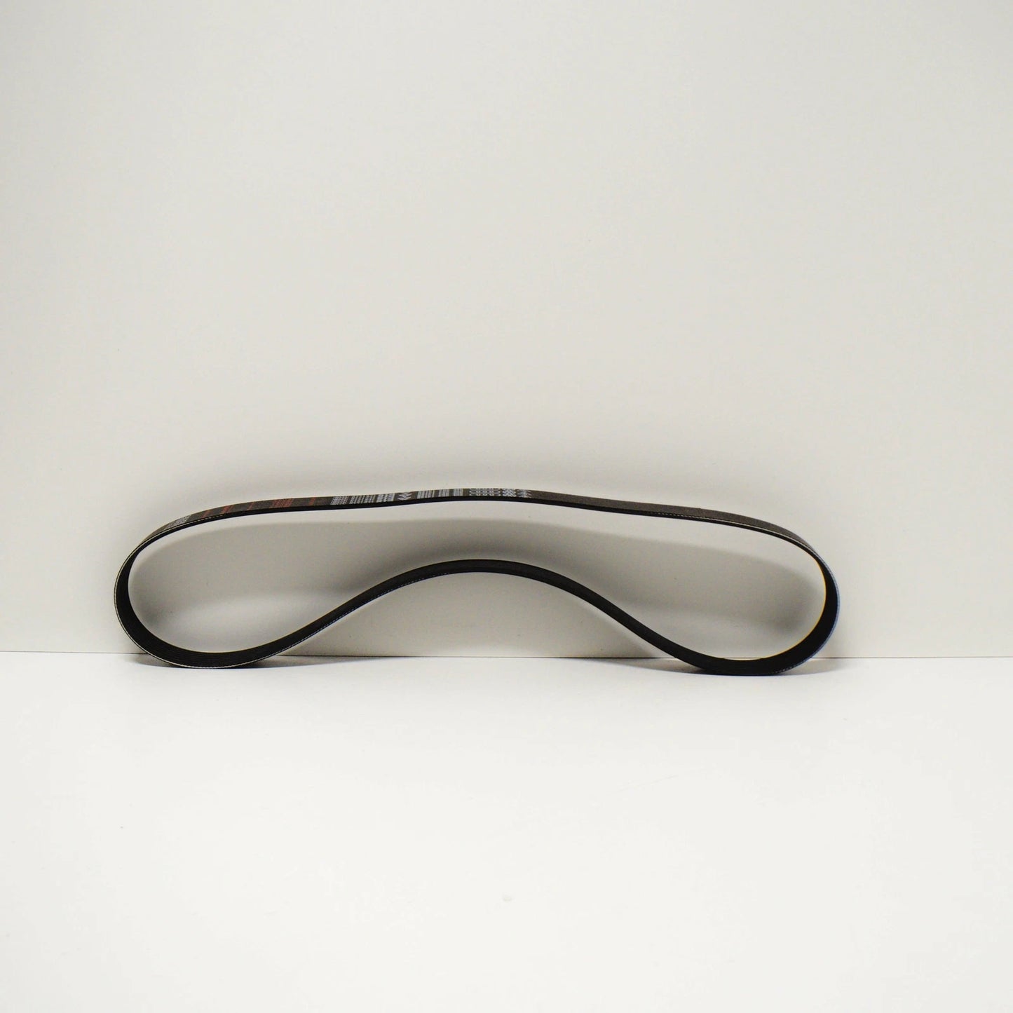 NEW AUDI A4 B8 3.0 PETROL A/C SERPENTINE BELT 06E903137AB 2013