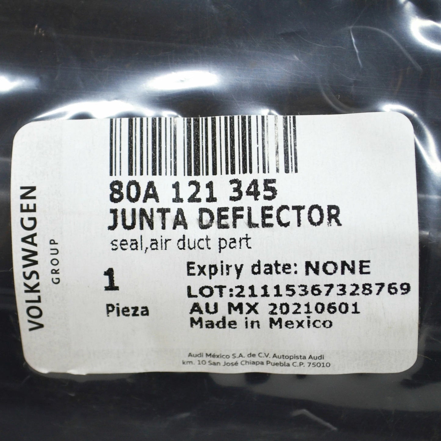 NEW AUDI Q5 RADIATOR CORE SUPPORT CENTER SEAL 80A121345AE