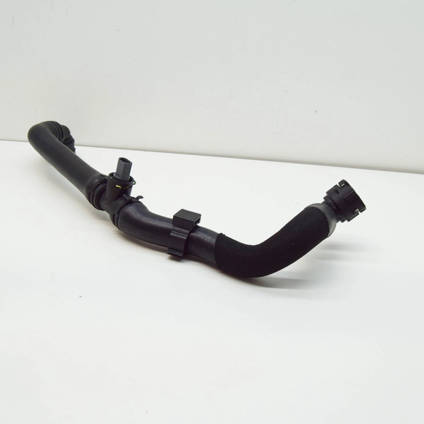 NEW AUDI Q3 8U COOLANT HOSE WITH QUICK RELEASE COUPLING 5N0122051CF ORIGINAL