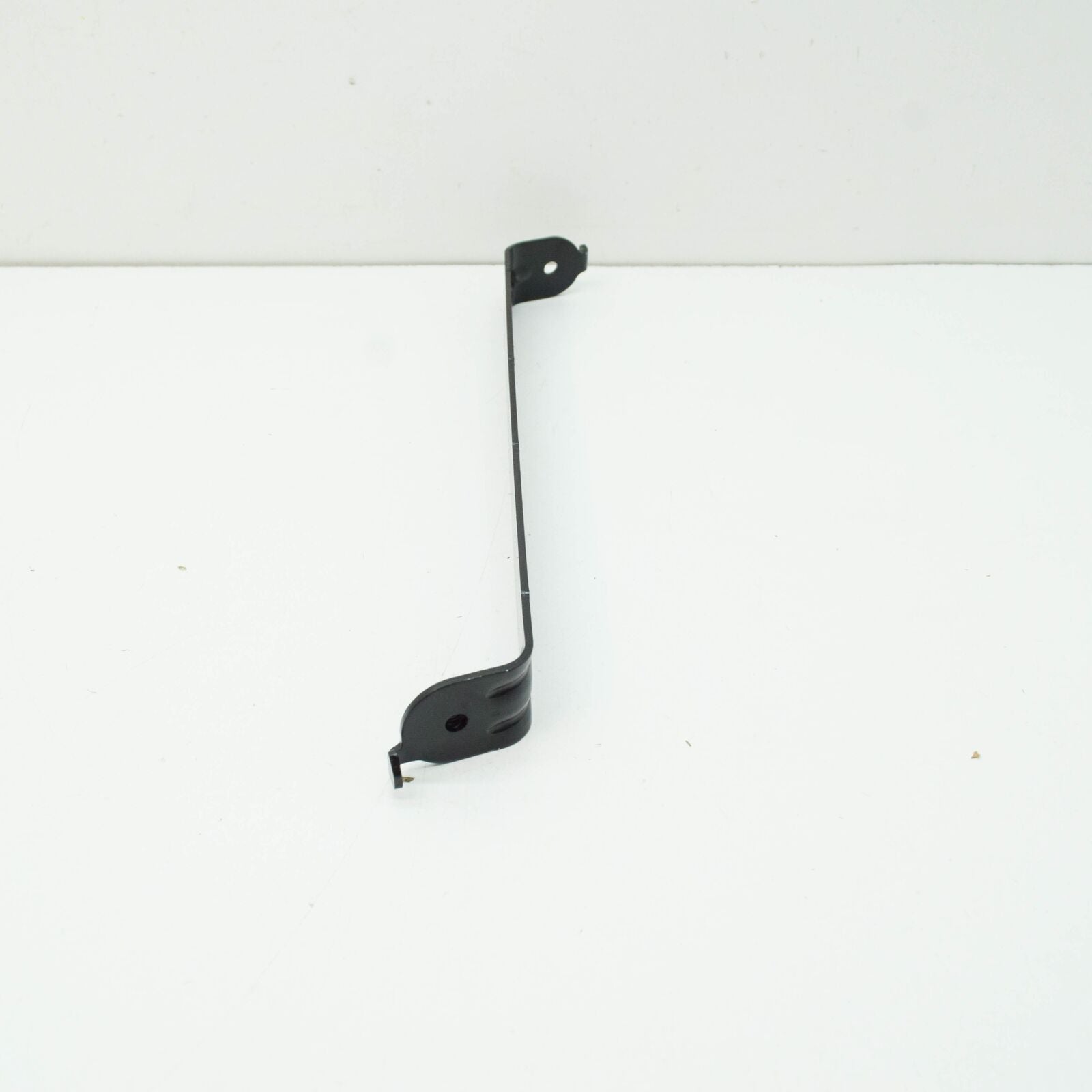 NEW VOLKSWAGEN AMAROK MK2 FRONT RIGHT BUMPER SUPPORT 2H6805698A 2022 ORIGINAL