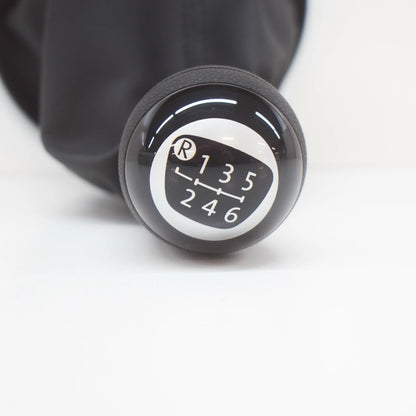 NEW VOLKSWAGEN BEETLE A5 GEAR SHIFT KNOB WITH BOOT 5C0711113AUZC