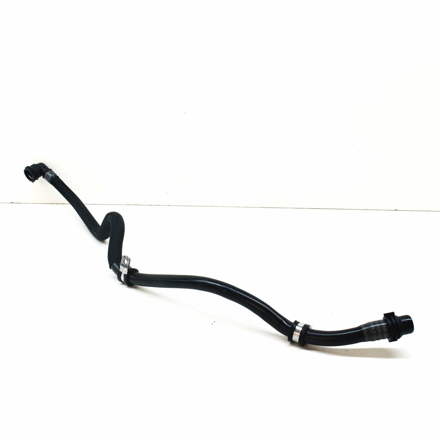 NEW MERCEDES-BENZ C W205 ENGINE WATER COOLANT PIPE HOSE A2642002501