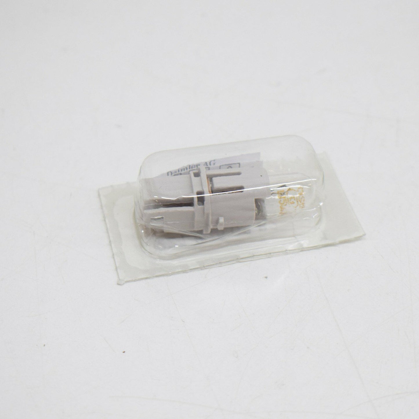 NEW MERCEDES-BENZ CLA C117 LAMP HOLDER A2218250382 ORIGINAL