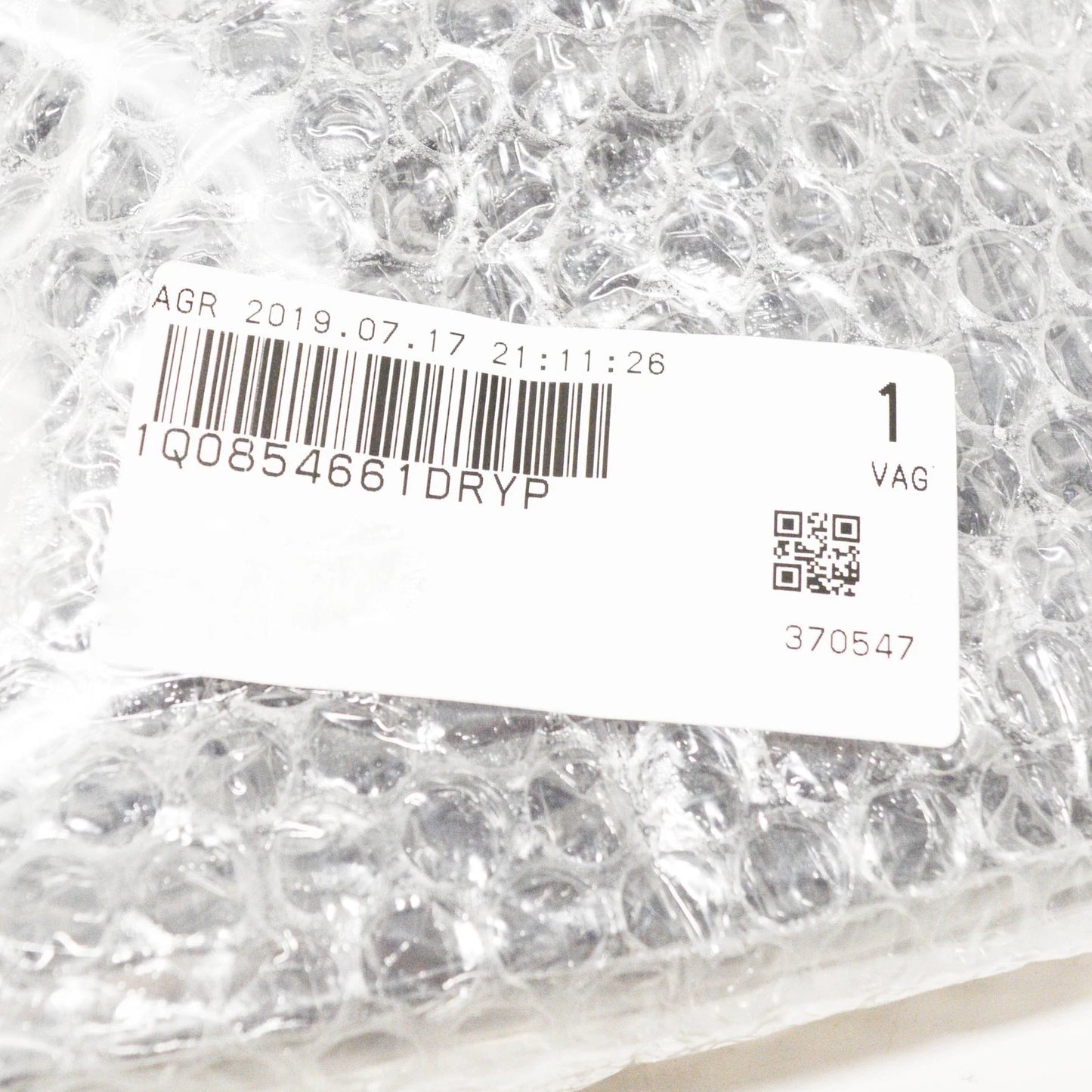 NEW VW EOS 1F7 FRONT LEFT FOG LIGHT GRILLE 1Q0854661DRYP GENUINE